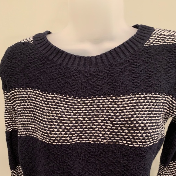 Fossil Stripped Sweater - Picture 2 of 8